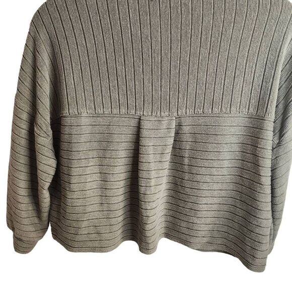 Sunland 17 Cropped Gray Ribbed Button Up Shacket Size Medium - Picture 8 of 9